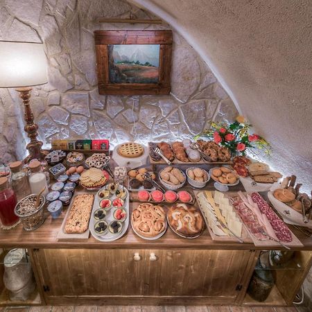 B&B Il Grottino Di Assergi Eksteriør bilde