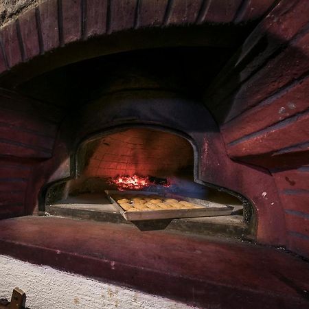 B&B Il Grottino Di Assergi Eksteriør bilde